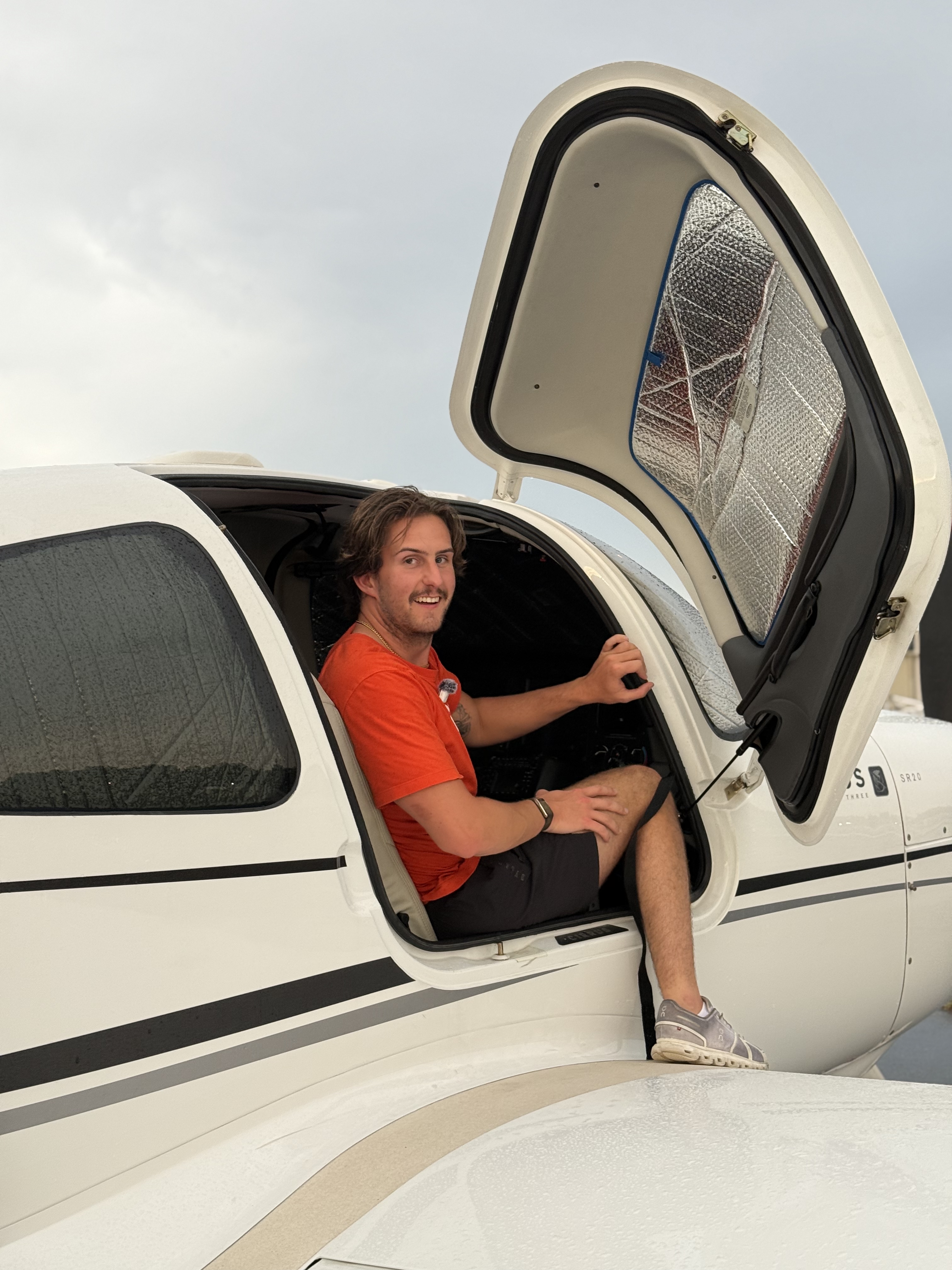 Mitch Gunter, CFI